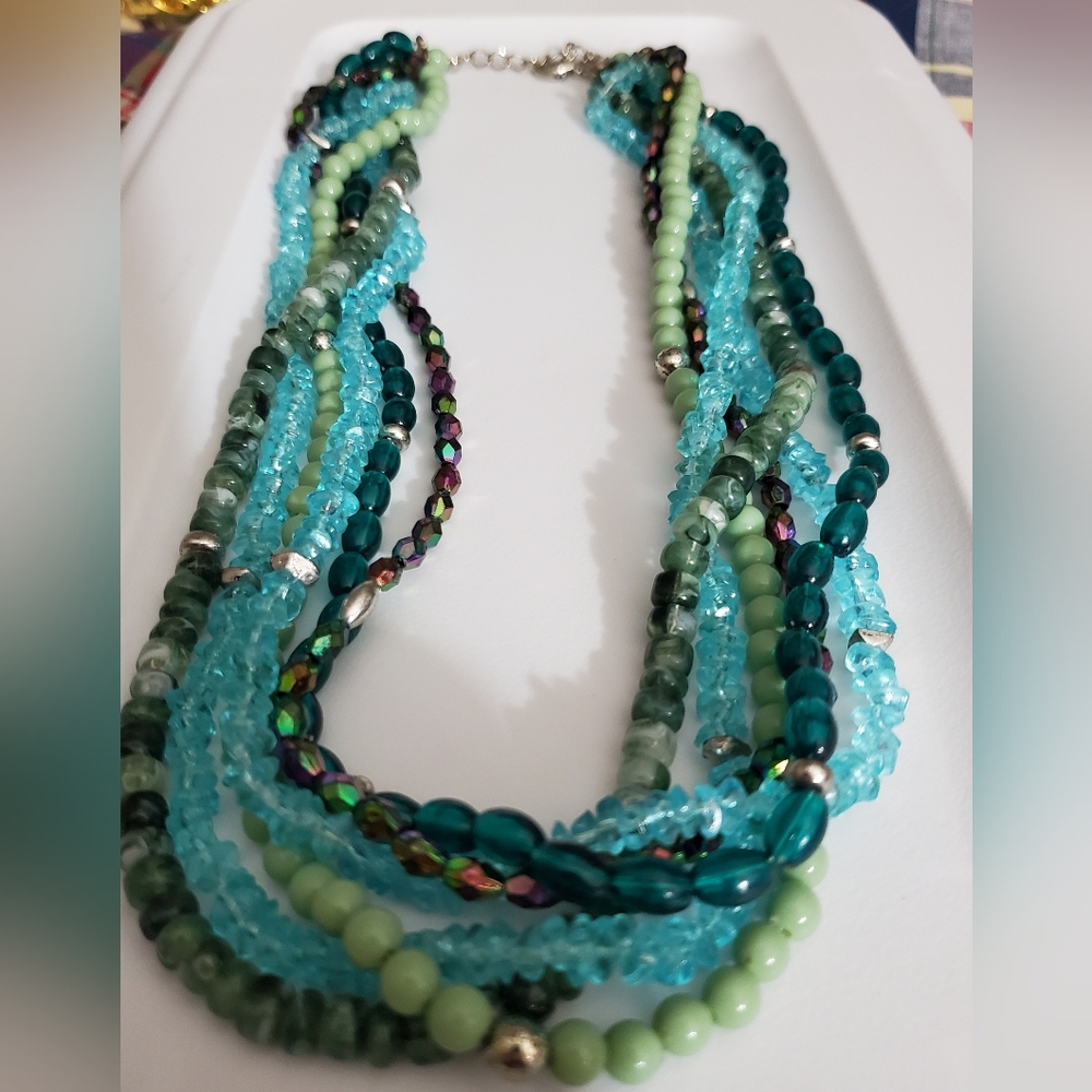 Premier Designs Green and Blue Necklace Bohemian Elegance
